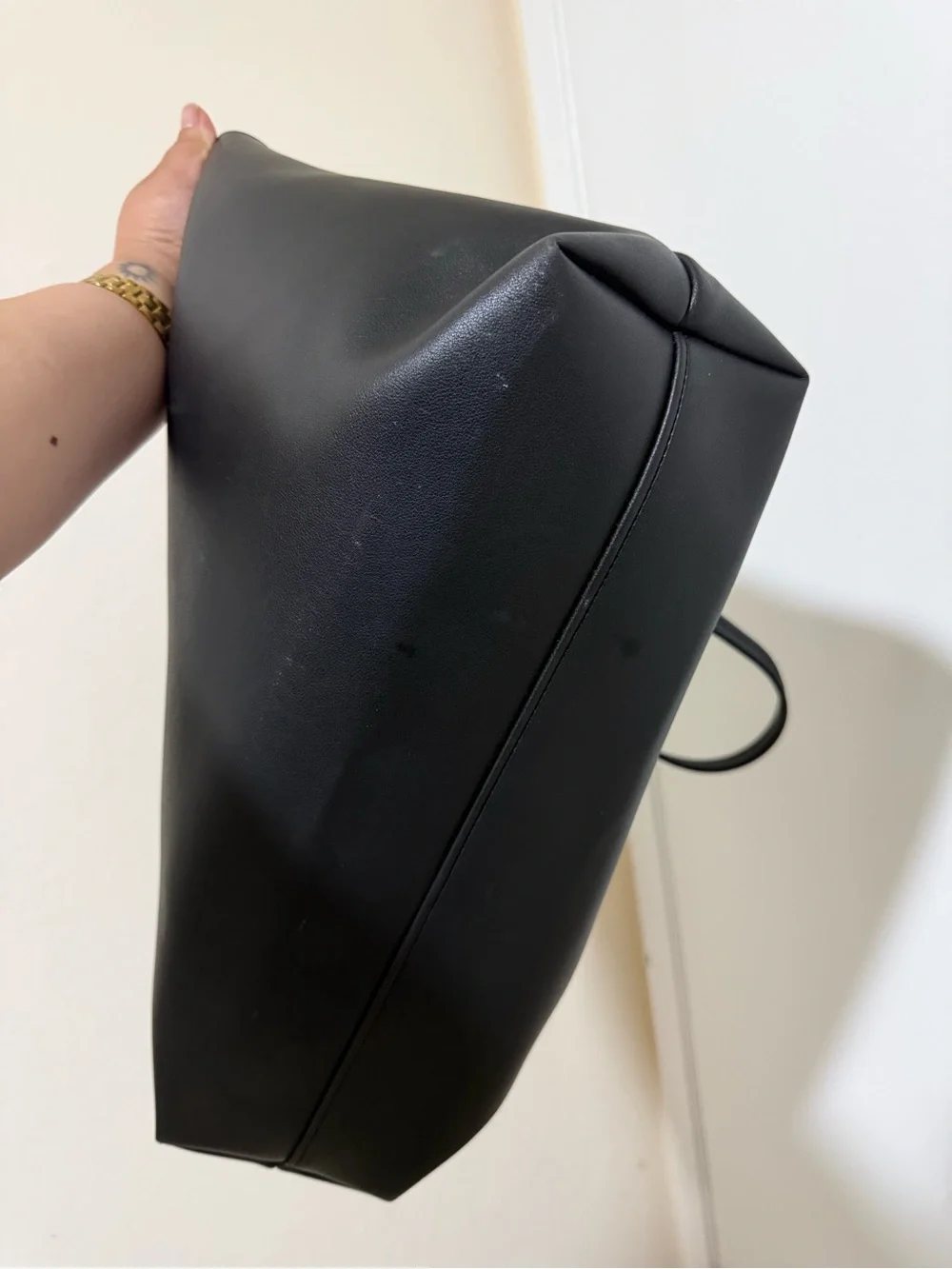 Minimalist Black Leather-Look Tote Bag with Double Straps
